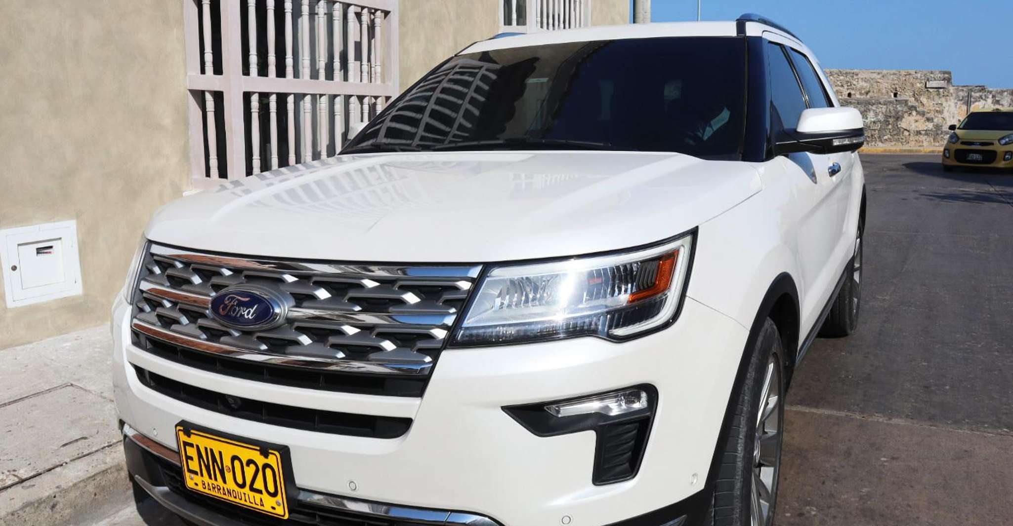 Trasferimento High-End - Ford Explorer - Hizvo