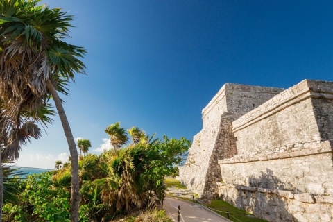 Tulum Guided Trip, Cenote Swim, Lunch & Playa del Carmen Tour in Portuguese