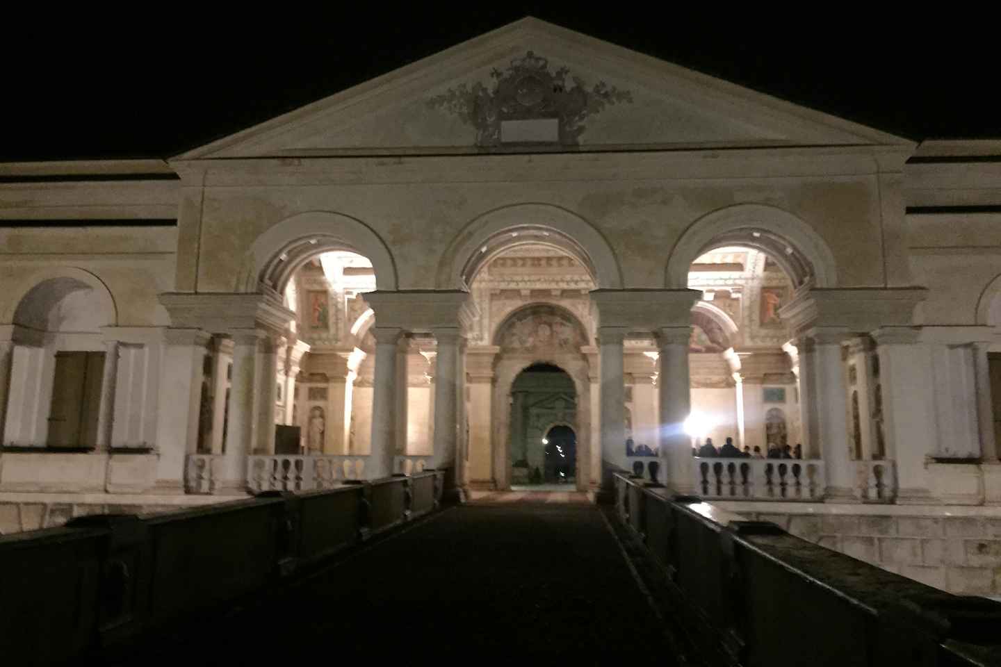 Oziando tra dei a giganti - visita guidata a Palazzo Te