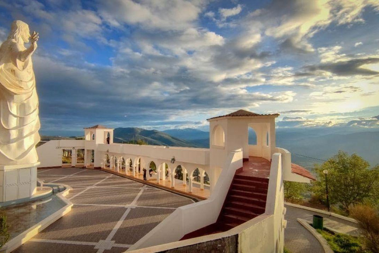 Pikimachay e Huanta: Un viaggio attraverso Ayacucho