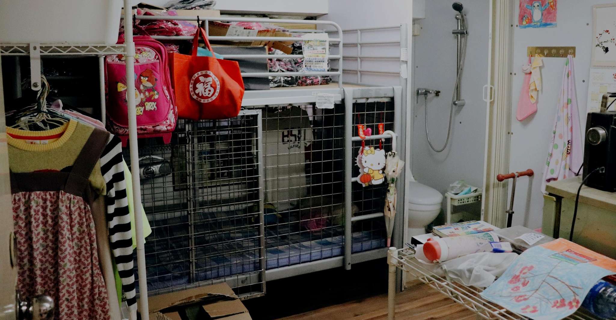 Hong Kong: Dark Side of Hong Kong Caged Homes Walking Tour