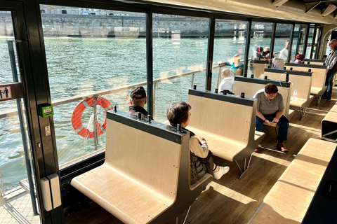 Paris: Seine River Sightseeing Cruise with Parisian Macaron Paris: Seine Day/Evening Cruise & Macaron Experience