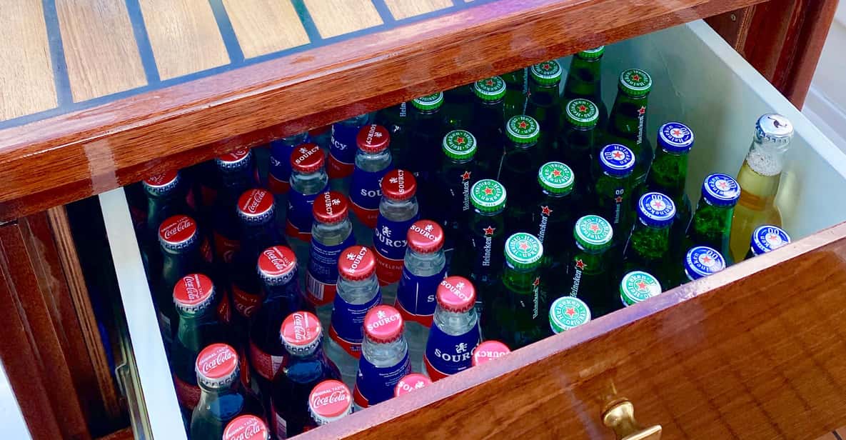 Afbeelding 4 van Rondvaart door Amsterdam met kleine groep, inclusief hapjes/drankjes