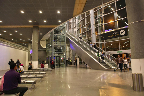 Private Bogotá Airport Transfer: Arrival or Departure Private Arrival Transfer: Airport to Hotel