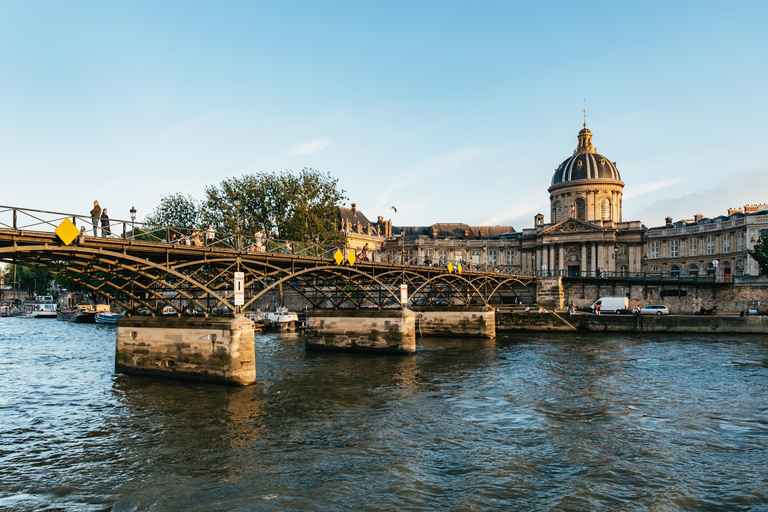 Paris: Gourmet-Dinner-Kreuzfahrt auf der Seine mit Live-MusikParis: VIP-Gourmet-Dinnerfahrt auf der Seine & Live-Musik