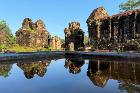 Santuario de My Son y Senderismo de Montaña - PeregrinaciónMi hijo Santuario Viaje de madrugada
