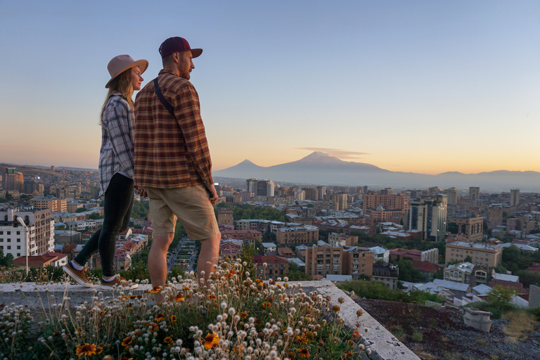 Yerevan: City Highlights Tour with Local Guide