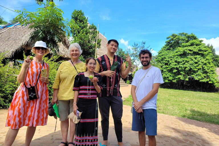 Da Nang: Hoa Bac Jeep Tour with BBQ Lunch and Swimming