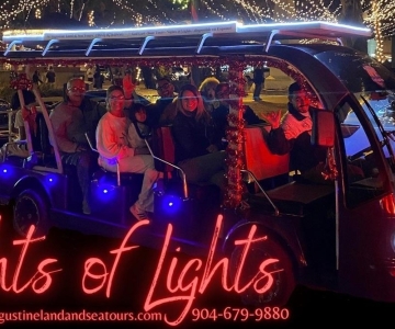 St Augustine: Nights of Lights Tour by Electric Cart