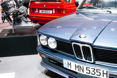 München: BMW Museum och BMW Welt – privat guidad turMünchen: BMW Museum &amp; BMW Welt privat guidad tur