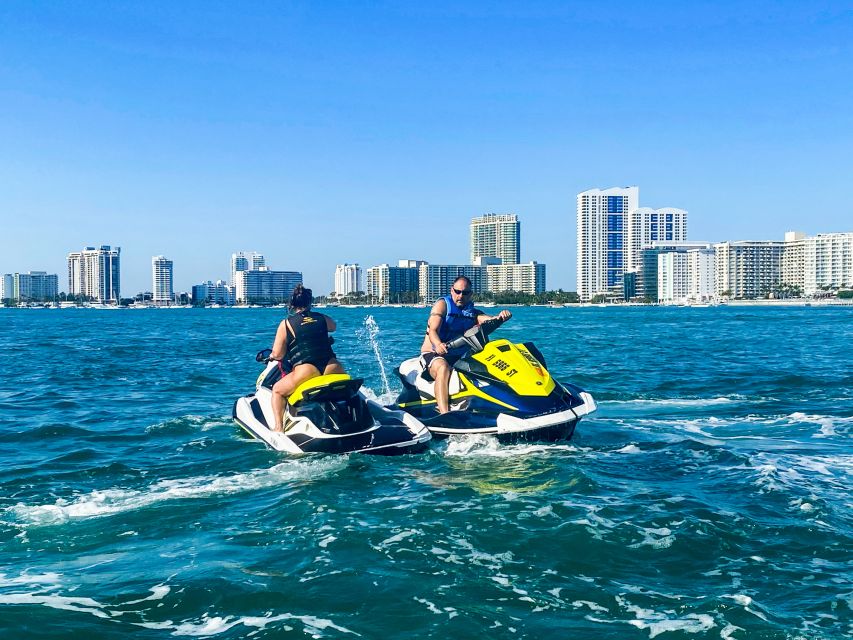 Miami: Biscayne Bay 1-hour Jet Skiing and Pontoon Boat Ride