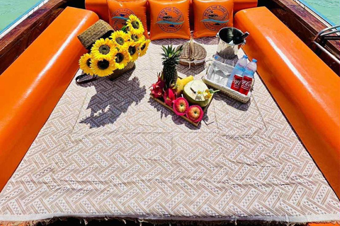 Phi Phi island : private long tail luxury with snorkeling Phi Phi island : private long tail luxury with snorkeling