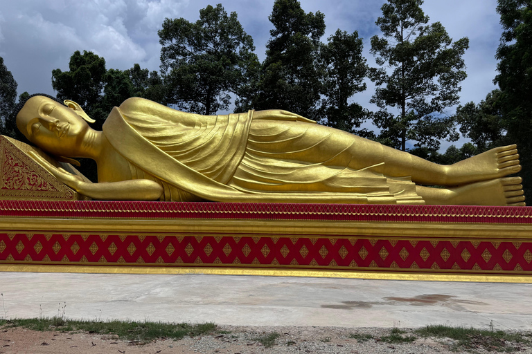 Phnom Penh Silk Island: Buddhism Philosophy and Beliefs Tour