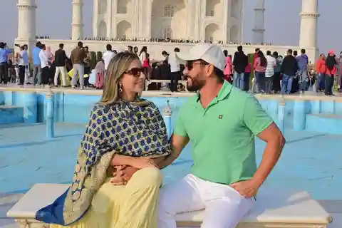 From Delhi: 1-Day Delhi & 1-Day Agra Taj Mahal Tour Sunrise