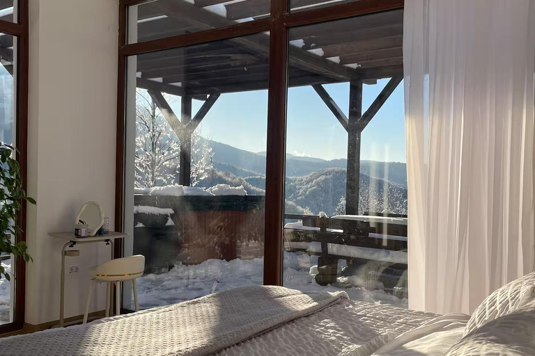Sarajevo: Romantic Cabin Overnight with Private Chef & Wine