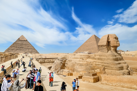 Pyramids of Giza, Sakkara & Memphis: Private Tour with Lunch