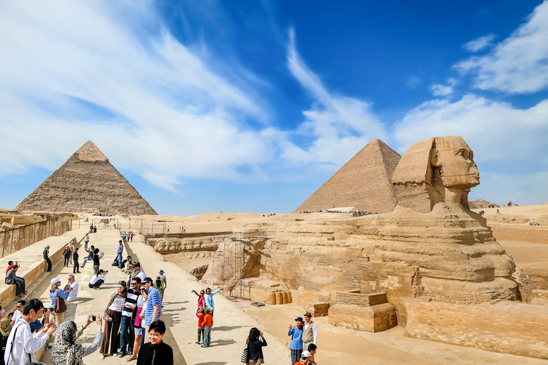 Pyramides de Gizeh et Saqqarah + Memphis : visite et lunch