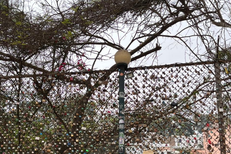 Lima: Private Tour of Barranco, La Herradura, and the Pachacámac Sanctuary