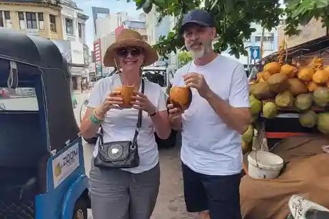 Colombo City Tour by Tuk Tuk with Lunch/Dinner-All Inclusive