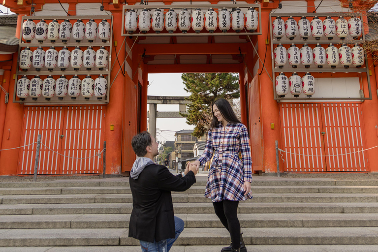 Kyoto: Gion Family Photoshoot with Local Photographer Option 2 – 4 Hours | Two Areas