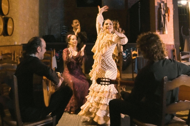 Jerez : Spectacle de flamenco + menu optionnel au Tablao Puro Arte 202514:30 Spectacle avec déjeuner Tapas