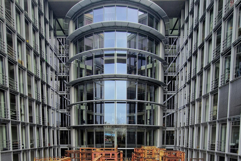 Berlin : Visite guidée à pied autour du ReichstagVisite privée à pied autour du Reichstag