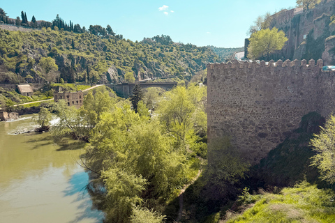 Madrid: Small Group Toledo & Consuegra Windmills Day Trip