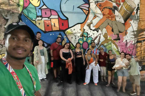 Pedra do Sal party tours with samba and caipirinha on a Carioca night Salt Stone Party Tours with Samba and Caipirinha Carioca Night