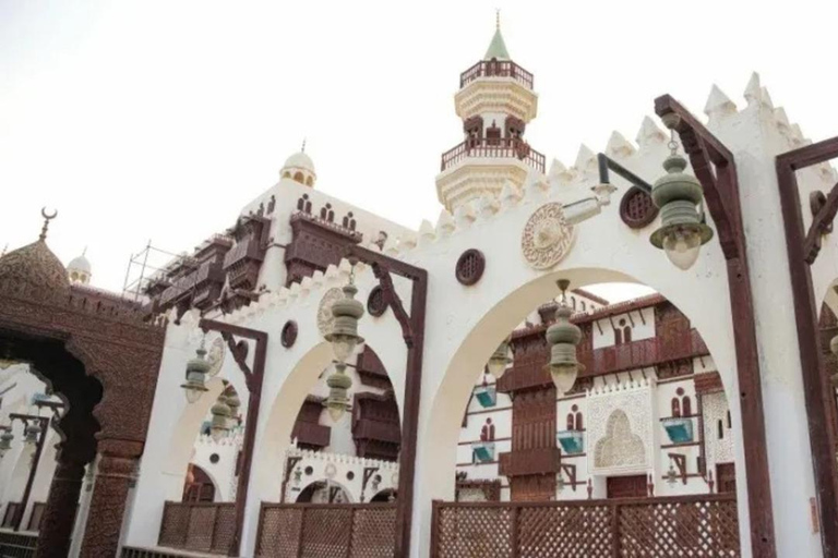 Tour privado de día completo por Yeda: de Al Balad a la CornicheExcursión privada de día completo a Yeda: de Al Balad a la Corniche