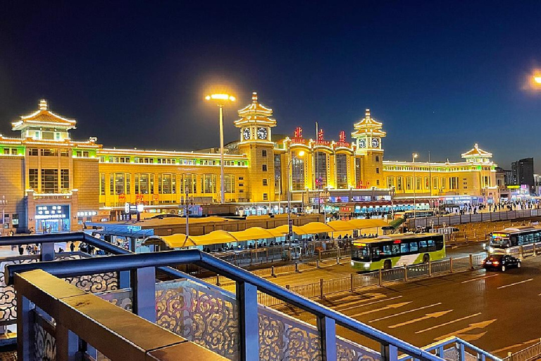 Beijing: Private Transfer to Railway Station from City Hotel