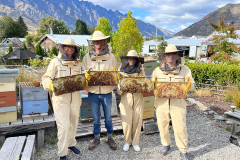 Queenstown: Beekeeping and Honey Spinning Experience