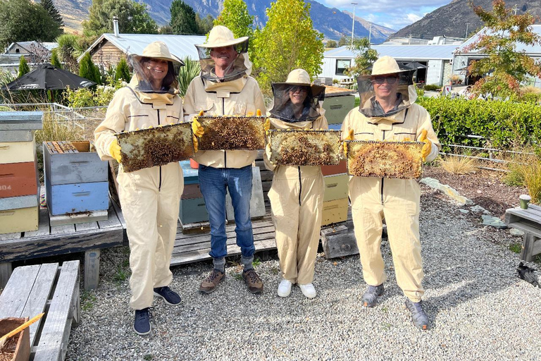 Queenstown: Beekeeping and Honey Spinning Experience