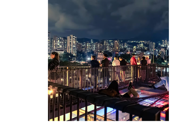 麦德林之夜：美食、文化和城市灯光