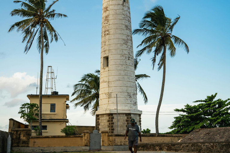 Sri Lanka: Colombo Airport-Car Tour-Negombo Beach-Galle Fort