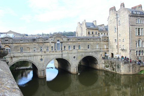 London: Windsor Castle, Stonehenge, and Bath with Local