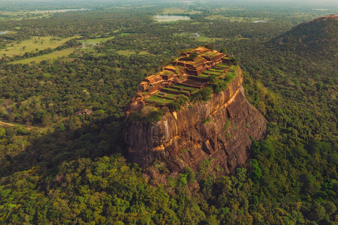 2-Day Galle to Sigiriya Tour with Minneriya Safari