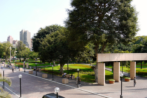 Panoramic tour of Lima