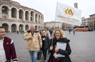 Mailand: Verona Day Tour mit einer Gardasee-Kreuzfahrt nach Sirmione