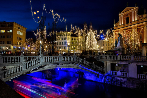 Zagreb: Ljubljana and Lake Bled Christmas Market Day Tour