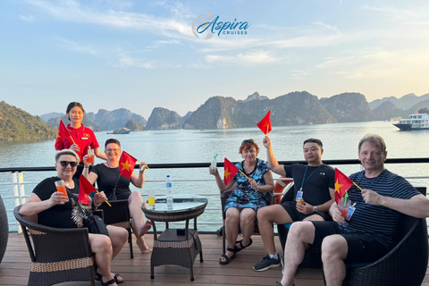 3D2N Lan Ha Bay 5 Star Cruise: Cat Ba island, swim, kayaking Senior Suite with private balcony - 2nd floor