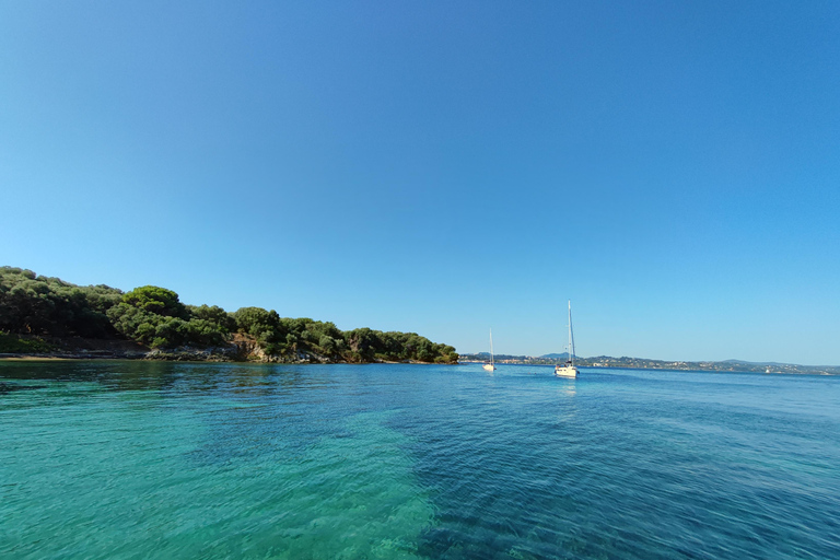 Corfu: Privé cruise van een hele dag met zeiljachtCorfu:Privé cruise van een hele dag met zeiljacht