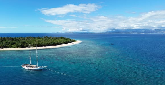 Fiji: Captain Cook Cruises - Day and Dinner Combo