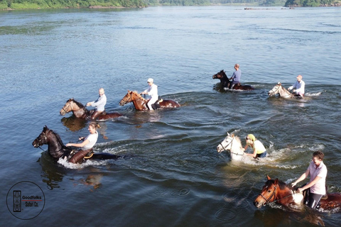 UGANDA HORSEBACK — SCENIC LANDSCAPES & ADVENTURES | 8-Days