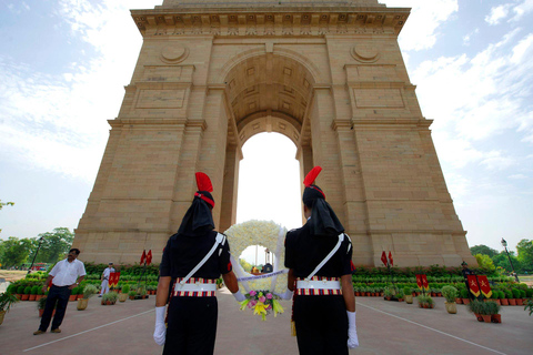 Delhi: India Gate & National War Memorial Walking Tour Walking Tour with Meeting Point