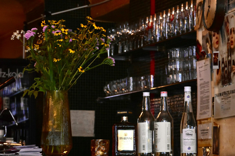 Salzburg: Munich Tour with Transfers, Hotel, Meals & Drinks