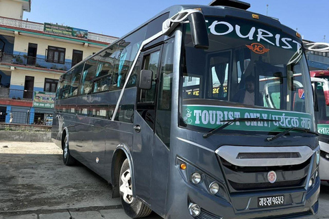 Bus de nuit de Katmandou à Pokhara - 2*2 places en canapé