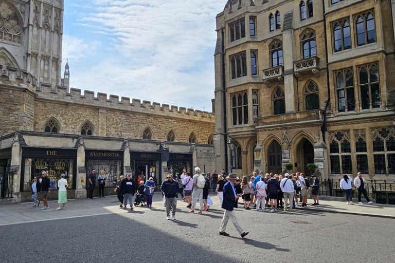 VIP Westminster Abbey & Upper Gallery and Buckingham Palace