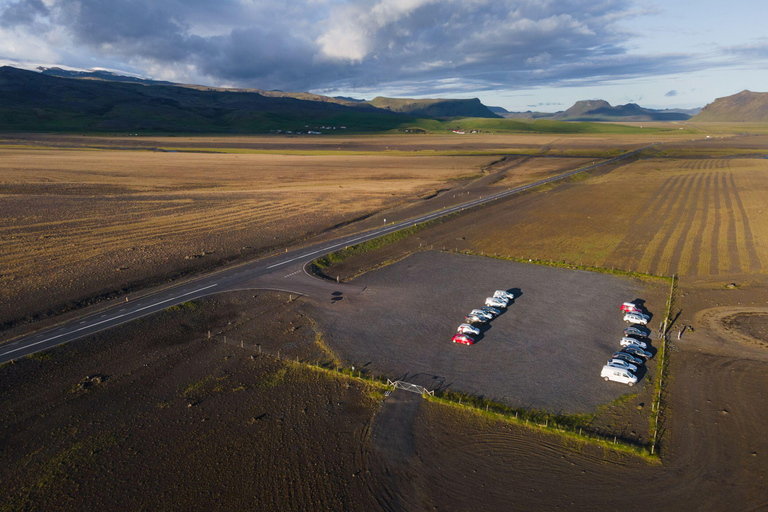 Iceland: Shuttle Service to the Plane Wreck