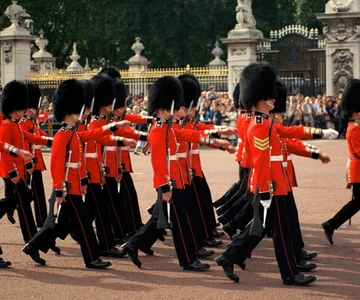 London: Buckingham Palace & Changing of the Guard Experience