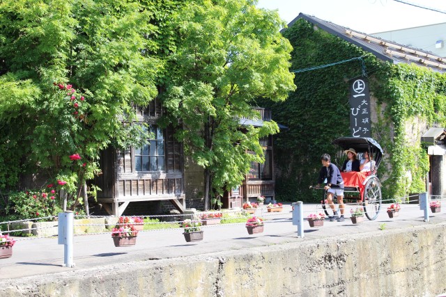 Visit Otaru Private Otaru Sightseeing Tour by Rickshaw in Otaru, Japan